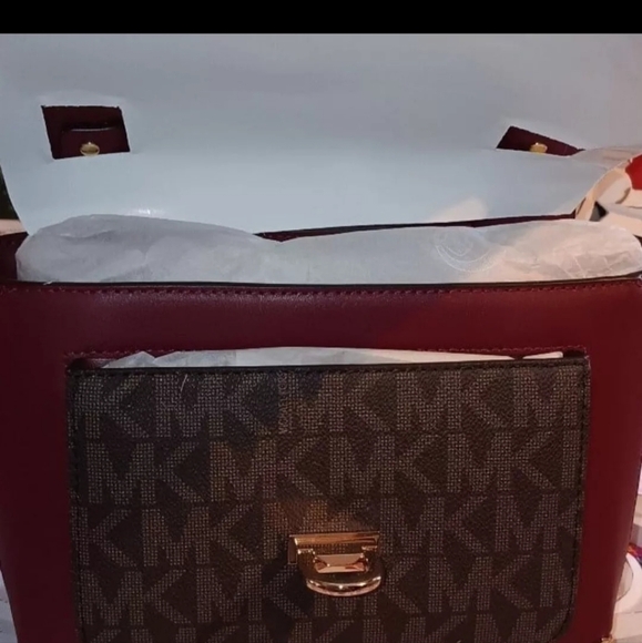 NEW! MICHAEL KORS MEDIUM MANHATTAN LEATHER LOGO SATCHEL - Picture 4 of 7